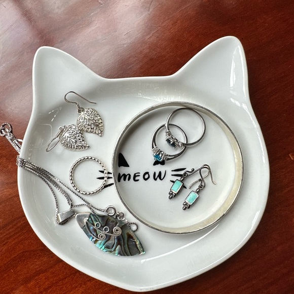 Fringe Studio Cat Shaped Plate/Trinket Holder - Picture 6 of 7